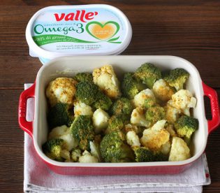 Curry di cavolfiore e broccoli al forno, una gustosa ricetta vegetariana