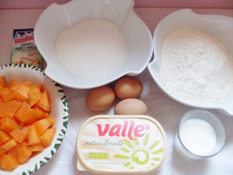 Torta soffice al melone, torta alla frutta - Vallé Italia